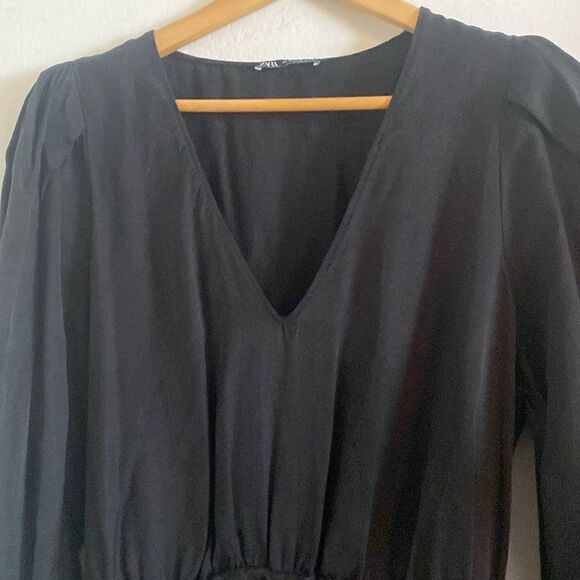 Like New Zara Voluminous Ruching Smocked Balloon Sleeves Side Zipper Black Dress - Picture 9 of 12